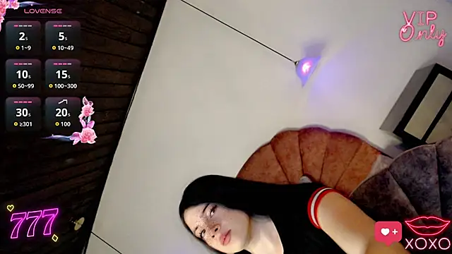 Alliemilky online show from 04/21/26, 07:09