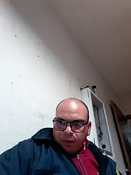 Snapshot of Camilo-31RI chatting on 02/11/26, 04:12 Camilo-31RI online show from 02/11/26, 04:12