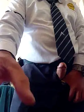 Snapshot of Camilo-31RI chatting on 06/10/26, 04:30 Camilo-31RI online show from 06/10/26, 04:30