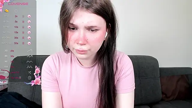 Snapshot of sandravegas1 chatting on 03/13/25, 12:24 sandravegas1 online show from 03/13/25, 12:24