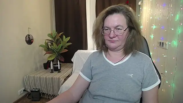 Snapshot of HolyMilfa chatting on 01/26/25, 04:41 HolyMilfa online show from 01/26/25, 04:41