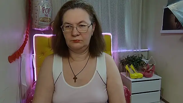 Snapshot of HolyMilfa chatting on 03/14/25, 07:37 HolyMilfa online show from 03/14/25, 07:37