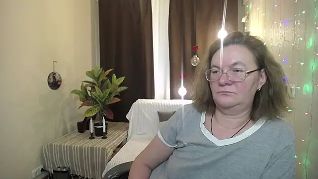 Snapshot of HolyMilfa chatting on 01/26/25, 01:36 HolyMilfa online show from 01/26/25, 01:36