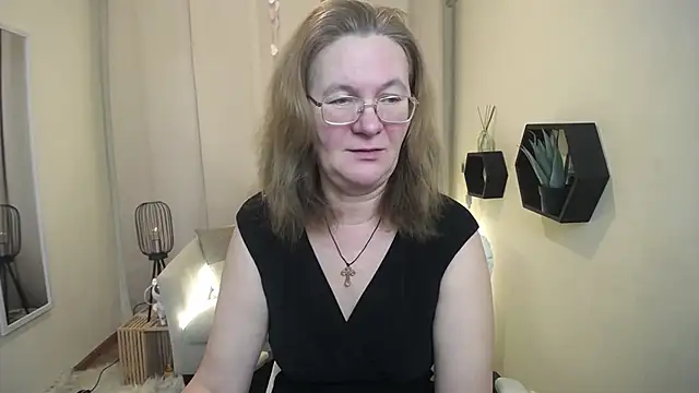 HolyMilfa online show from 02/17/26, 01:19