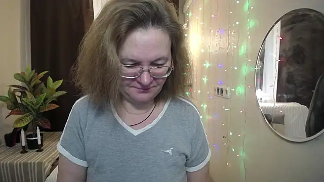 Snapshot of HolyMilfa chatting on 01/26/25, 07:32 HolyMilfa online show from 01/26/25, 07:32