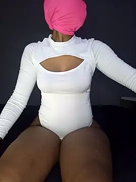 lisa larry88 online show from 10/21/25, 02:00