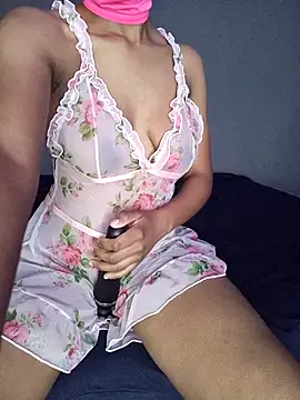 lisa larry88 online show from 10/19/25, 04:48