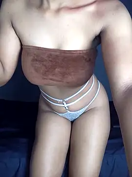 lisa larry88 online show from 12/16/25, 03:22