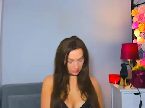 OliviaFantasy online show from 10/30/25, 07:39