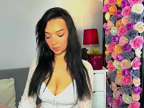 OliviaFantasy online show from 12/17/25, 07:35