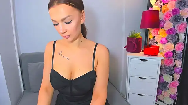 OliviaFantasy online show from 11/01/25, 11:59