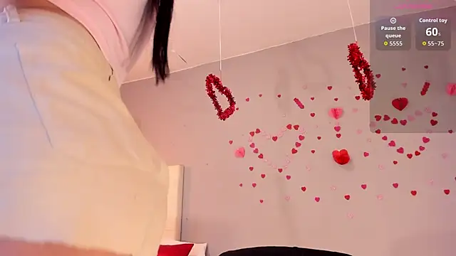 Maia W10 online show from 02/20/26, 12:18