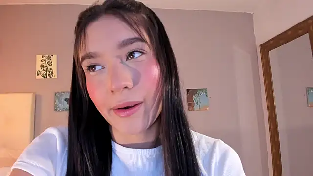 Maia W10 online show from 04/22/26, 12:12
