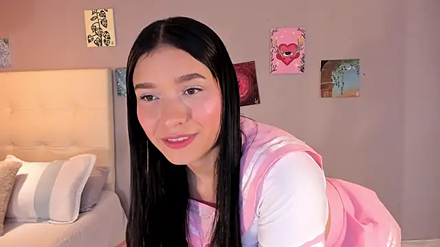 Maia W10 online show from 05/01/26, 12:21