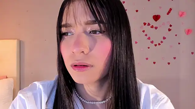 Maia W10 online show from 04/06/26, 12:17