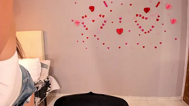 Maia W10 online show from 03/20/26, 12:28