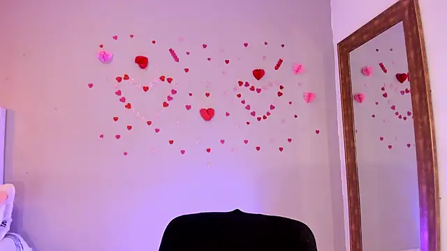 Maia W10 online show from 03/26/26, 12:25