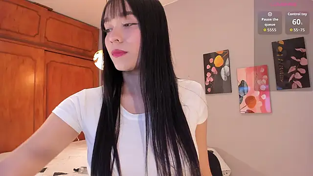 Maia W10 online show from 02/09/26, 12:25