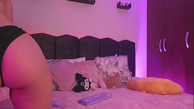 Lilou albrecht online show from 02/24/26, 11:55