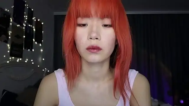 Snapshot of E_v_E_ chatting on 02/15/25, 11:25 E v E online show from 02/15/25, 11:25