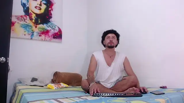 Snapshot of enjoy_vibes chatting on 11/27/25, 01:28 enjoy vibes online show from 11/27/25, 01:28