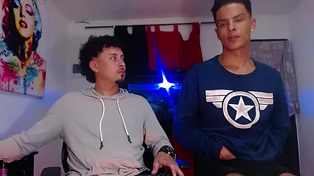 Snapshot of enjoy_vibes chatting on 10/18/25, 04:14 enjoy vibes online show from 10/18/25, 04:14