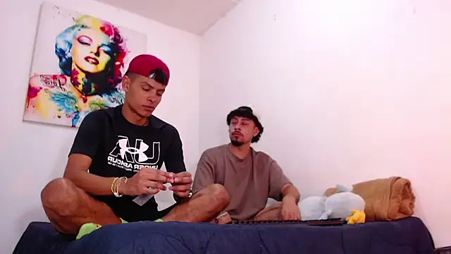 Snapshot of enjoy_vibes chatting on 11/10/25, 02:33 enjoy vibes online show from 11/10/25, 02:33