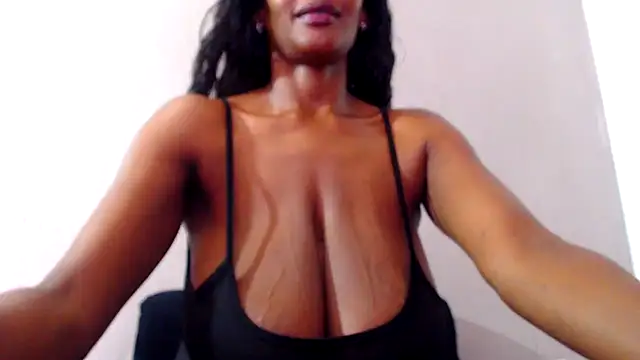 Snapshot of Silkytitss chatting on 03/10/25, 12:17 Silkytitss online show from 03/10/25, 12:17