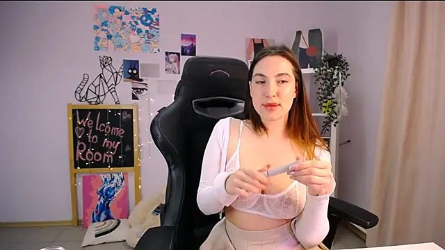 Snapshot of MelissaLovvv chatting on 03/15/25, 09:09 MelissaLovvv online show from 03/15/25, 09:09