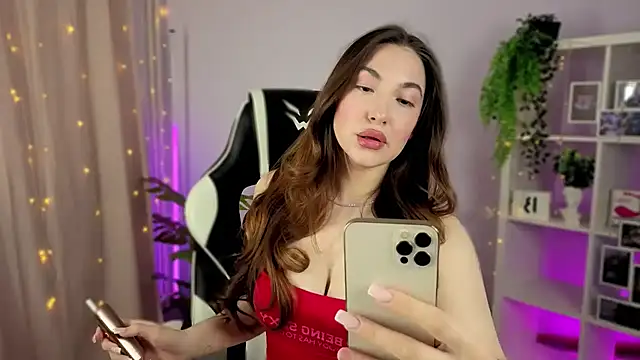 Snapshot of MelissaLovvv chatting on 11/05/25, 06:05 MelissaLovvv online show from 11/05/25, 06:05