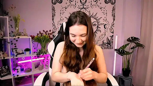 Snapshot of MelissaLovvv chatting on 03/14/25, 04:32 MelissaLovvv online show from 03/14/25, 04:32