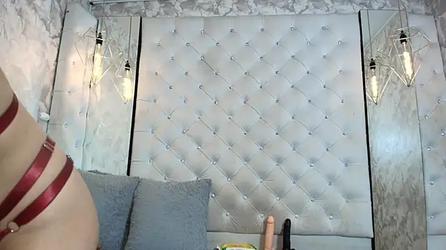 Snapshot of VALENTINA3x chatting on 06/06/26, 03:12 VALENTINA3x online show from 06/06/26, 03:12