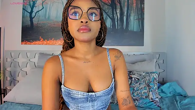 AriaFoster online show from 12/14/25, 09:26