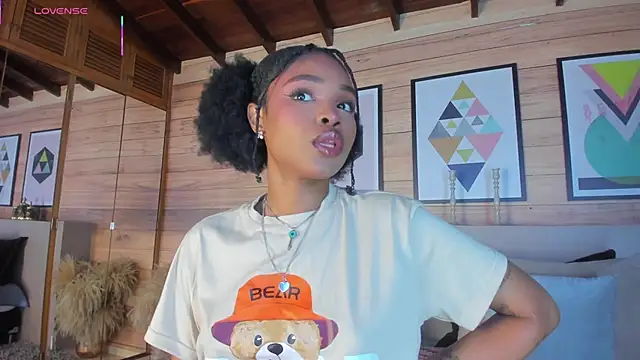 AriaFoster online show from 04/13/26, 03:32