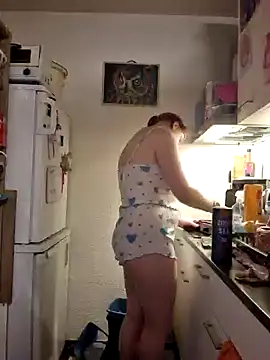 Snapshot of rose_bunny chatting on 01/17/25, 12:42 rose bunny online show from 01/17/25, 12:42