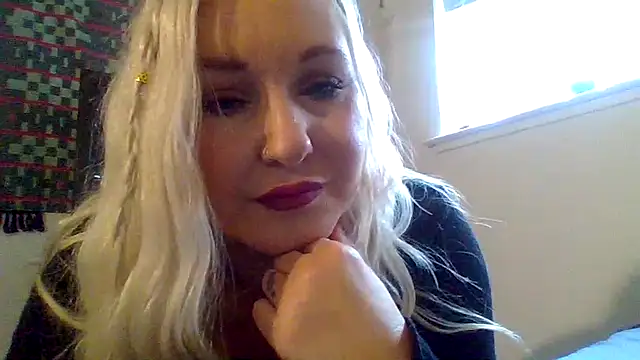 Marilyn Blue online show from 01/05/26, 09:29