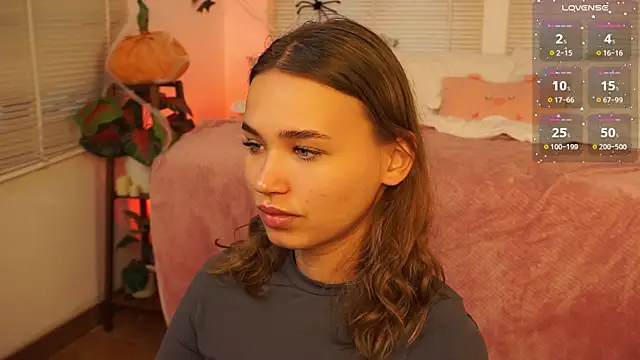 lexicoyy  online show from 10/24/25, 05:17