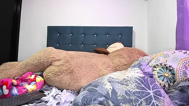 daamonxxx19 online show from 01/09/26, 04:03