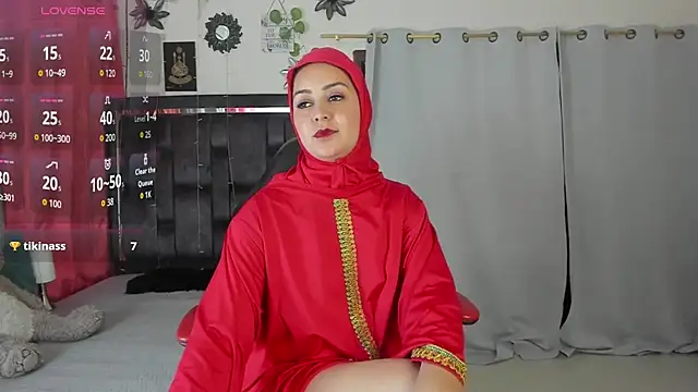 Snapshot of BadraSaadi chatting on 11/30/25, 01:34 BadraSaadi online show from 11/30/25, 01:34