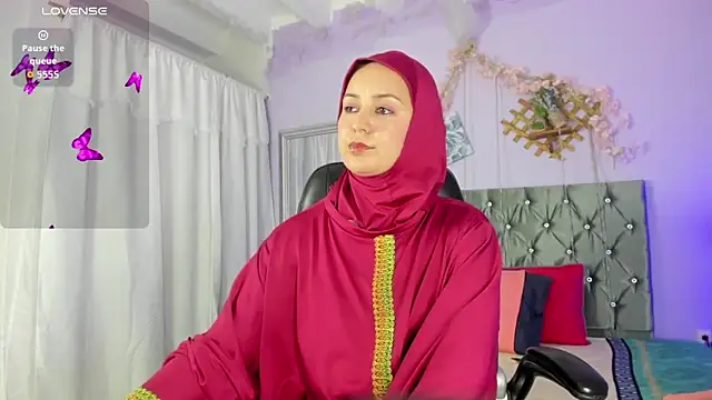 Snapshot of BadraSaadi chatting on 10/08/25, 07:47 BadraSaadi online show from 10/08/25, 07:47