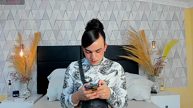 JustinePerry online show from 03/26/26, 04:11