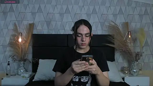 JustinePerry online show from 03/29/26, 04:03