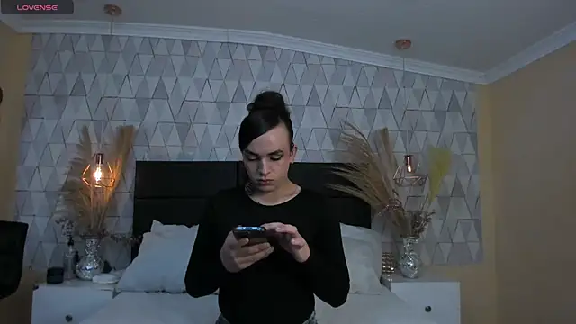 JustinePerry online show from 03/31/26, 04:14