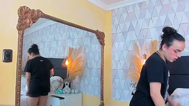 JustinePerry online show from 04/03/26, 04:08