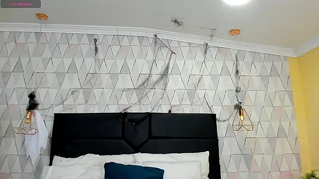 JustinePerry online show from 11/06/25, 03:10