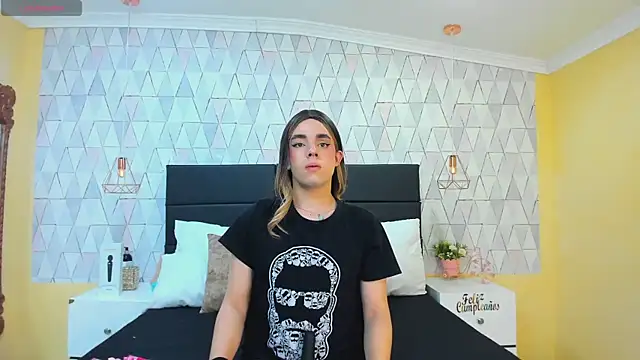 JustinePerry online show from 10/20/25, 03:41