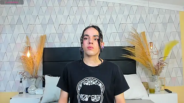 JustinePerry online show from 03/27/26, 03:59