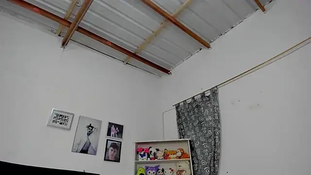 megan 100 online show from 12/04/25, 05:01