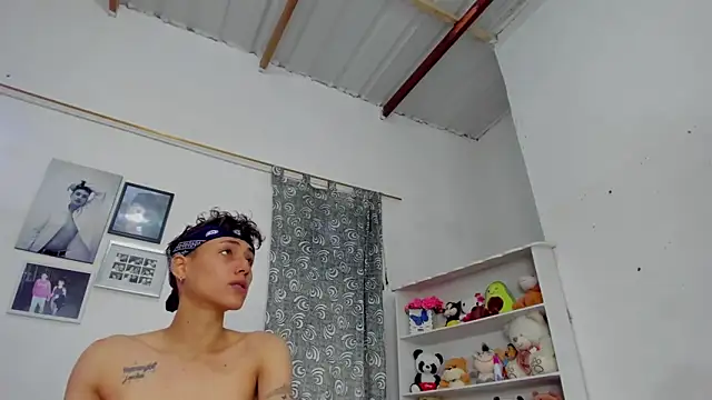 megan 100 online show from 02/18/26, 04:36