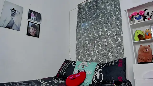 megan 100 online show from 10/25/25, 06:41